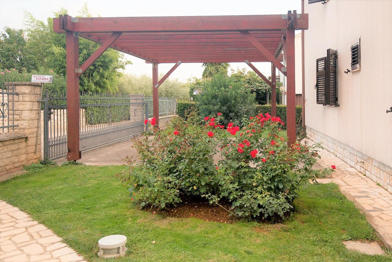 Apartments Sandra Poreč Extérieur photo