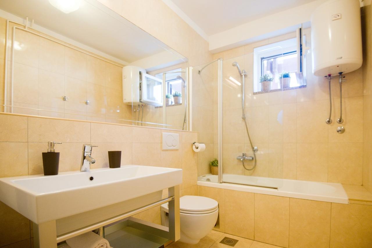 Apartments Sandra Poreč Extérieur photo